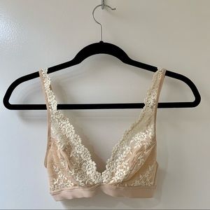 Wacoal Embrace Lace Wire-Free Bra - size 32